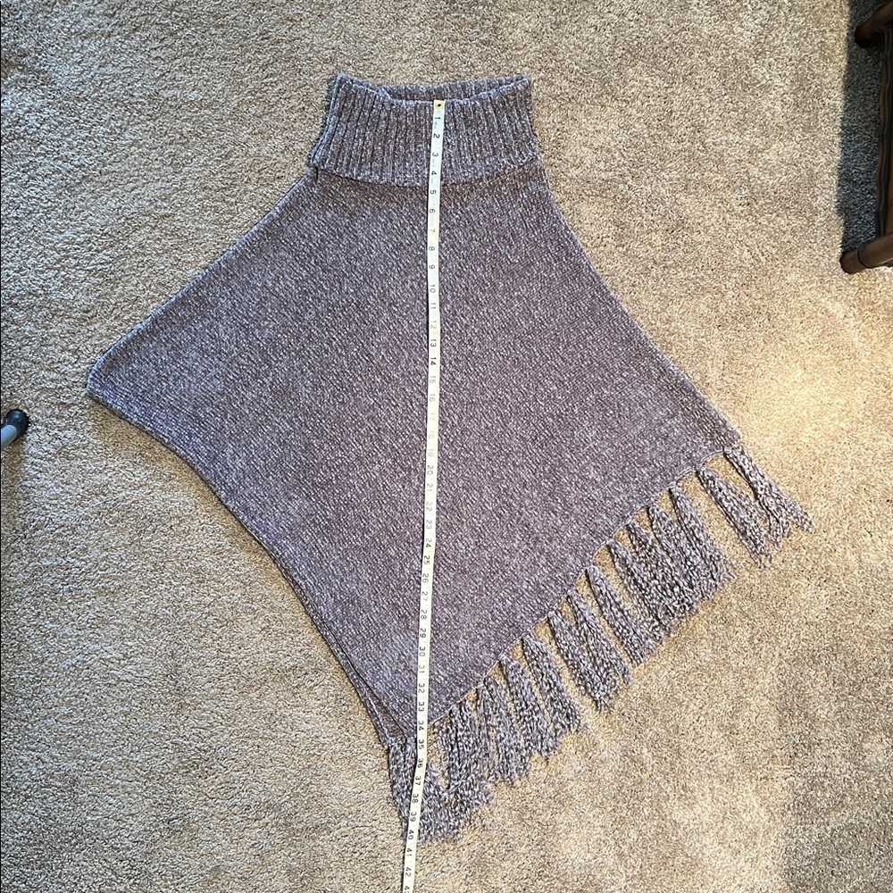 Gray Poncho with Fringe - Picture 9 of 14